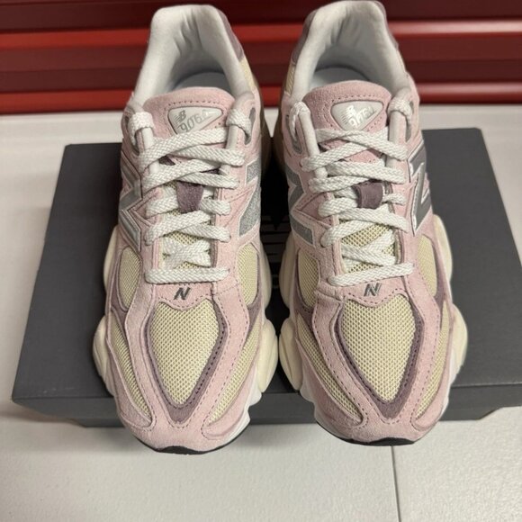 💜📎 New Balance 9060 Rose Sugar Ice Wine 💜📎 - Picture 4 of 8